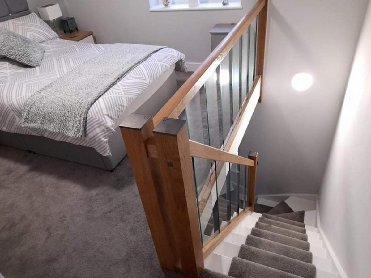 Outstanding Modern 1-Bed House In Chippenham Chippenham (Wiltshire) Exterior photo